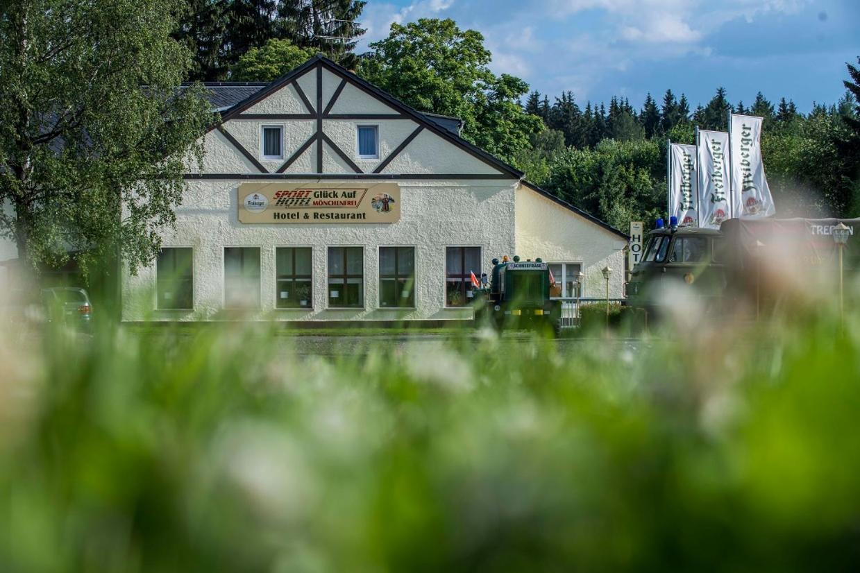 Sporthotel Glueck Auf Moenchenfrei Brand-Erbisdorf Екстериор снимка